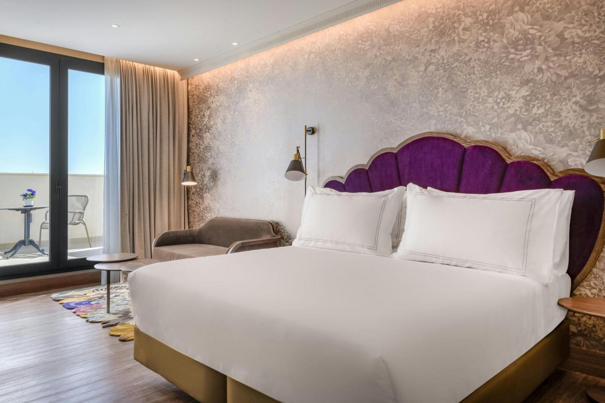 Querencia De Sevilla, Autograph Collection 4*
